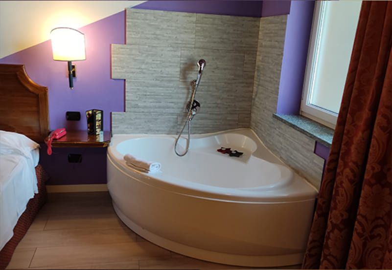 Suite Sensation Idro L Primavera in Provenza - Immagine 1